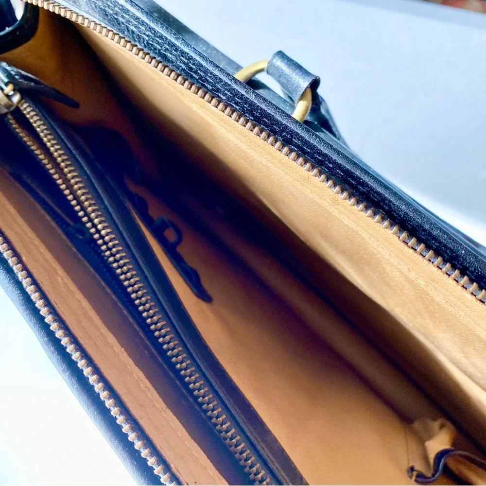 Elegant Black Leather Briefcase for Men Italian leather bag